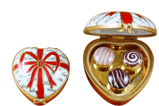 This is selection of elegant porcelain Limoges Boxes with stunning depictions of hearts in several themes. Includes American Flag Heart, Butterfly Heart, Cupid Heart, Wild Rose Heart, etc. Your heartÂ’s desire can be beautifully depicted forever. Beautifu