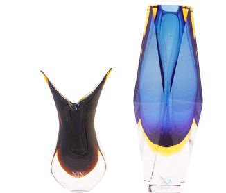 These Murano glass vases are fashioned in various attractive shapes. They vary greatly in size also, which makes it easy for you to select them according to your requirement. The magnificent shapes and colors of these Venetian glass objects make them the 