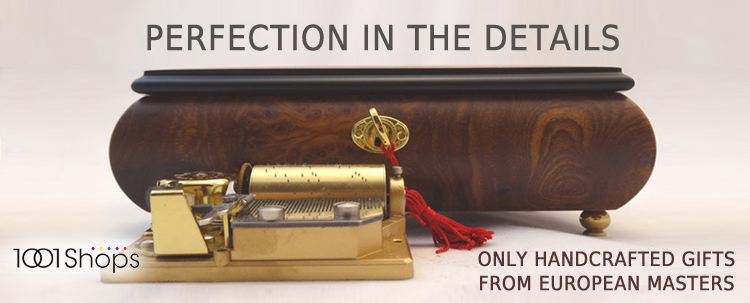 These music boxes will captivate your mind completely. They are made of wood and are polished to preserve the natural characteristic patterns formed by the grains of that particular wood.